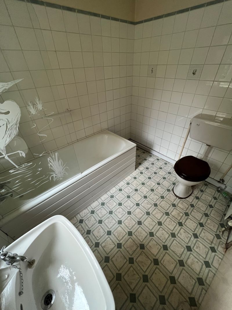 3 bedroom mid terraced house in Handsworth