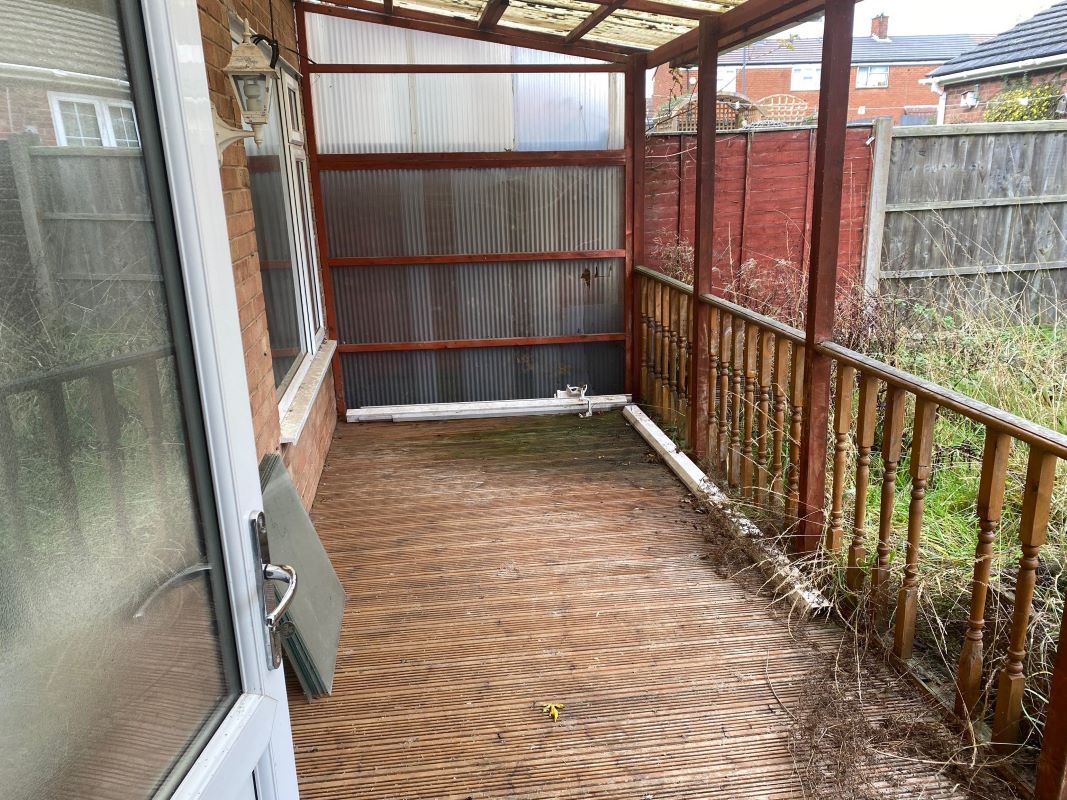 2 bedroom mid terraced house in Nuneaton