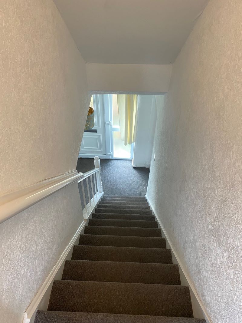 2 bedroom mid terraced house in Nuneaton