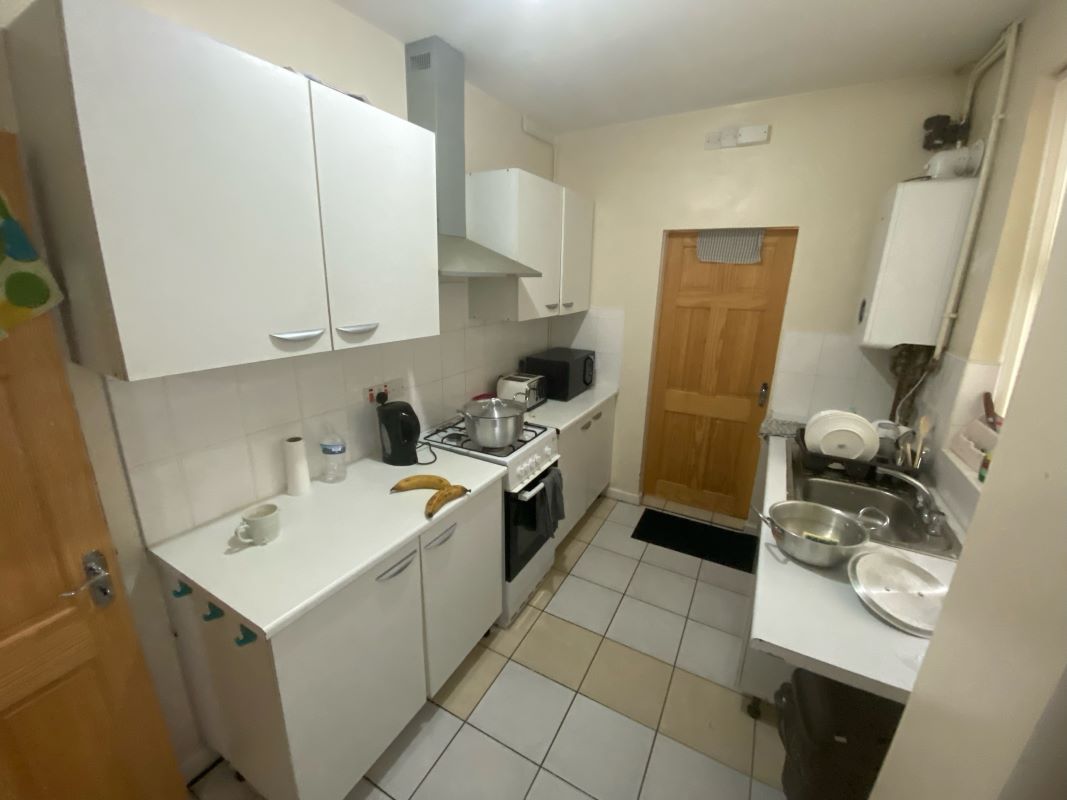 3 bedroom mid terraced property in Wolverhampton
