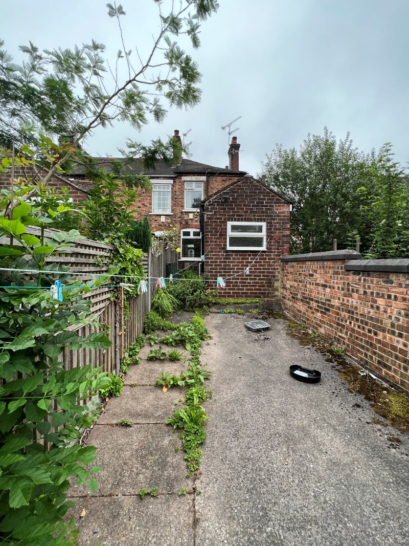 2 bedroom end terraced house in Stoke on Trent
