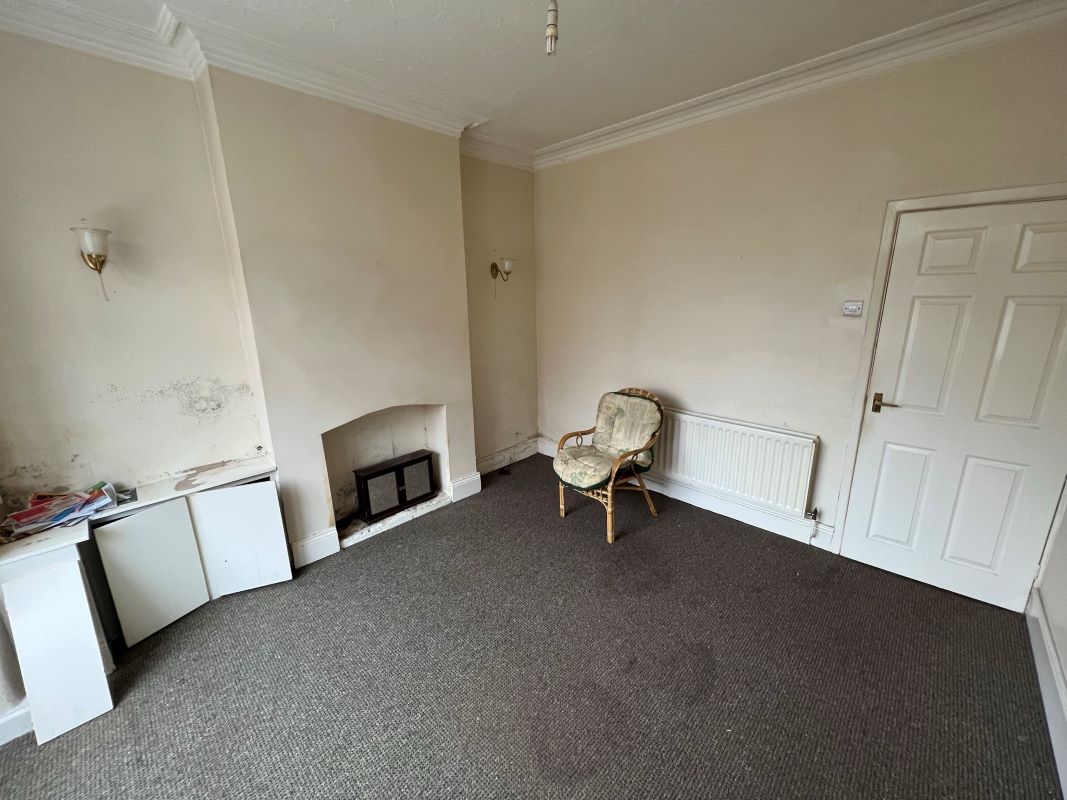 2 bedroom end terraced house in Stoke on Trent