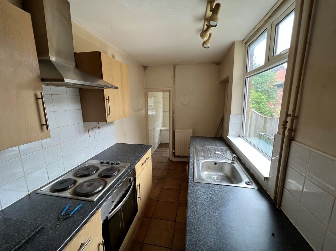 2 bedroom end terraced house in Stoke on Trent