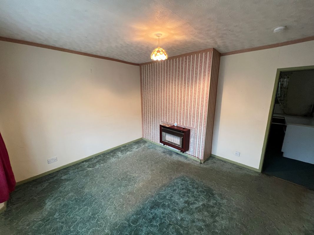 3 bedroom semi detached house in Wolverhampton