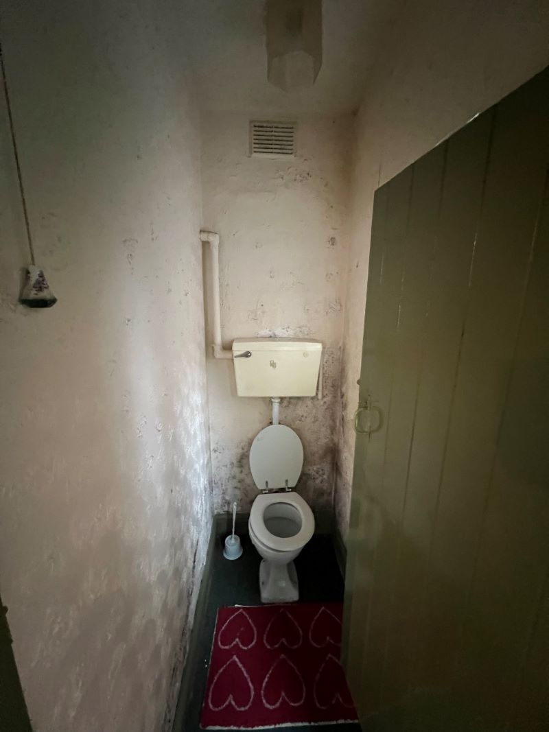 3 bedroom semi detached house in Wolverhampton