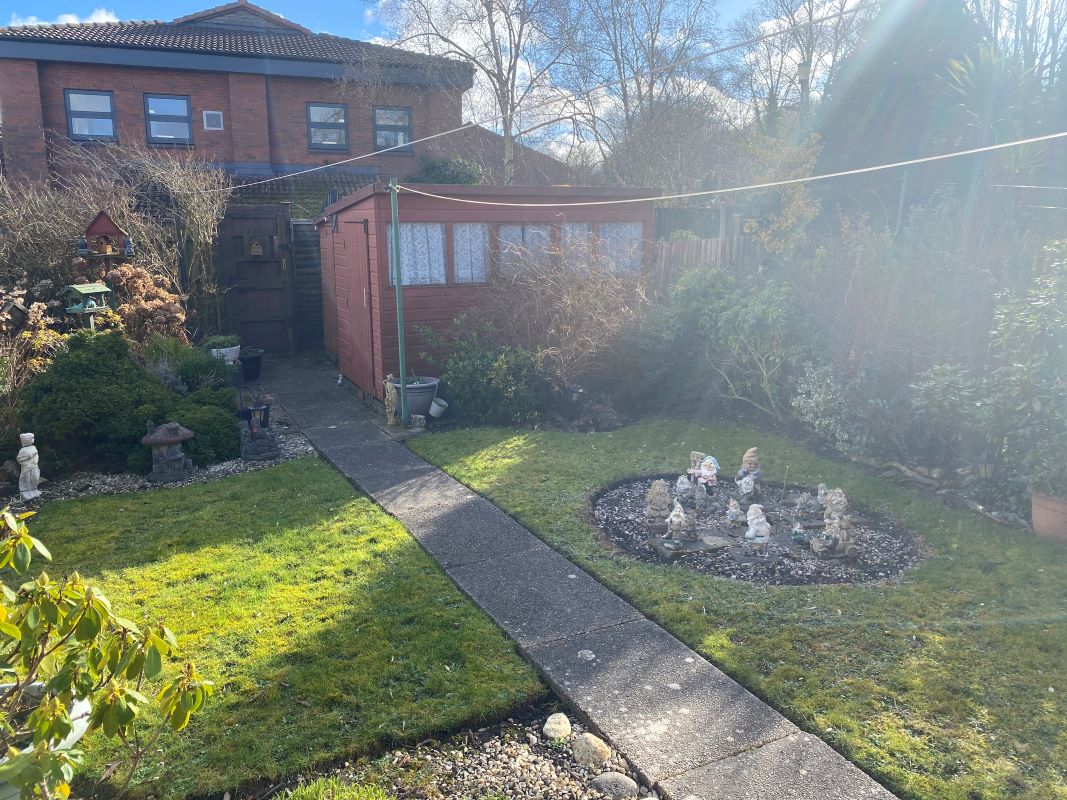 3 bedroom semi detached house in Wolverhampton
