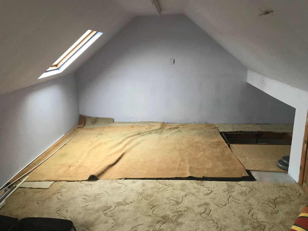 3 bedroom detached property in Dudley Wood