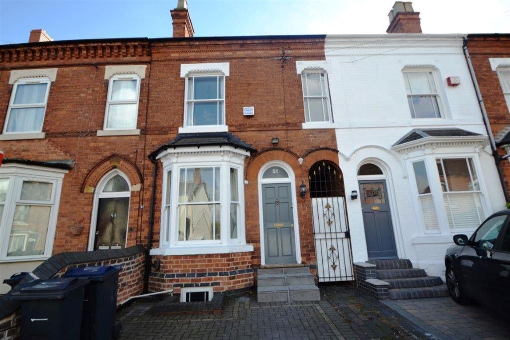 3 bedroom mid terraced house in Harborne
