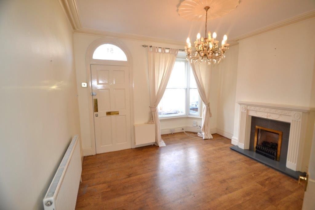 3 bedroom mid terraced house in Harborne