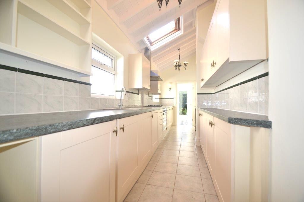 3 bedroom mid terraced house in Harborne