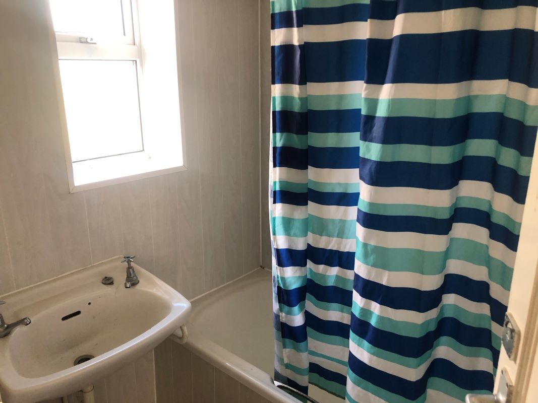 3 bedroom semi detached house in Stafford