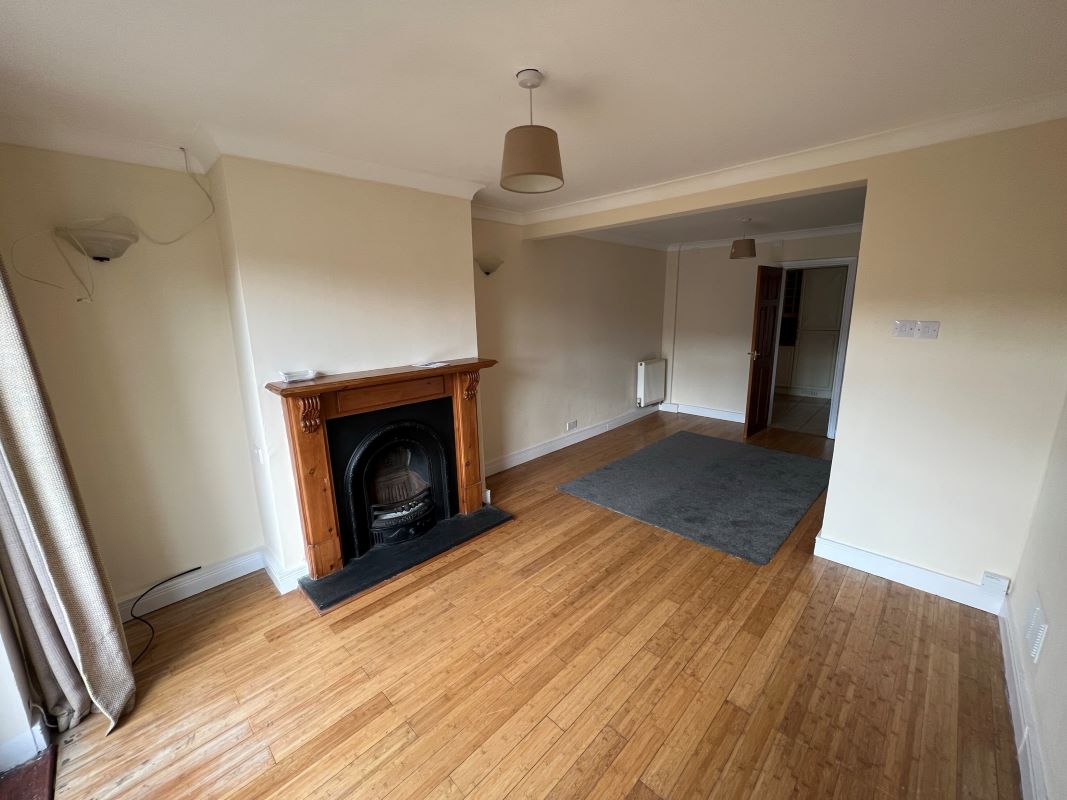 2 bedroom semi detached house in Worcester