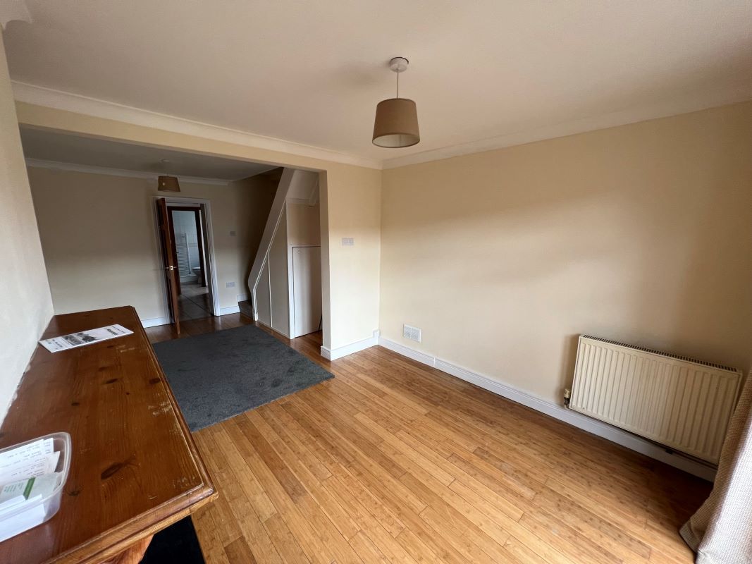 2 bedroom semi detached house in Worcester