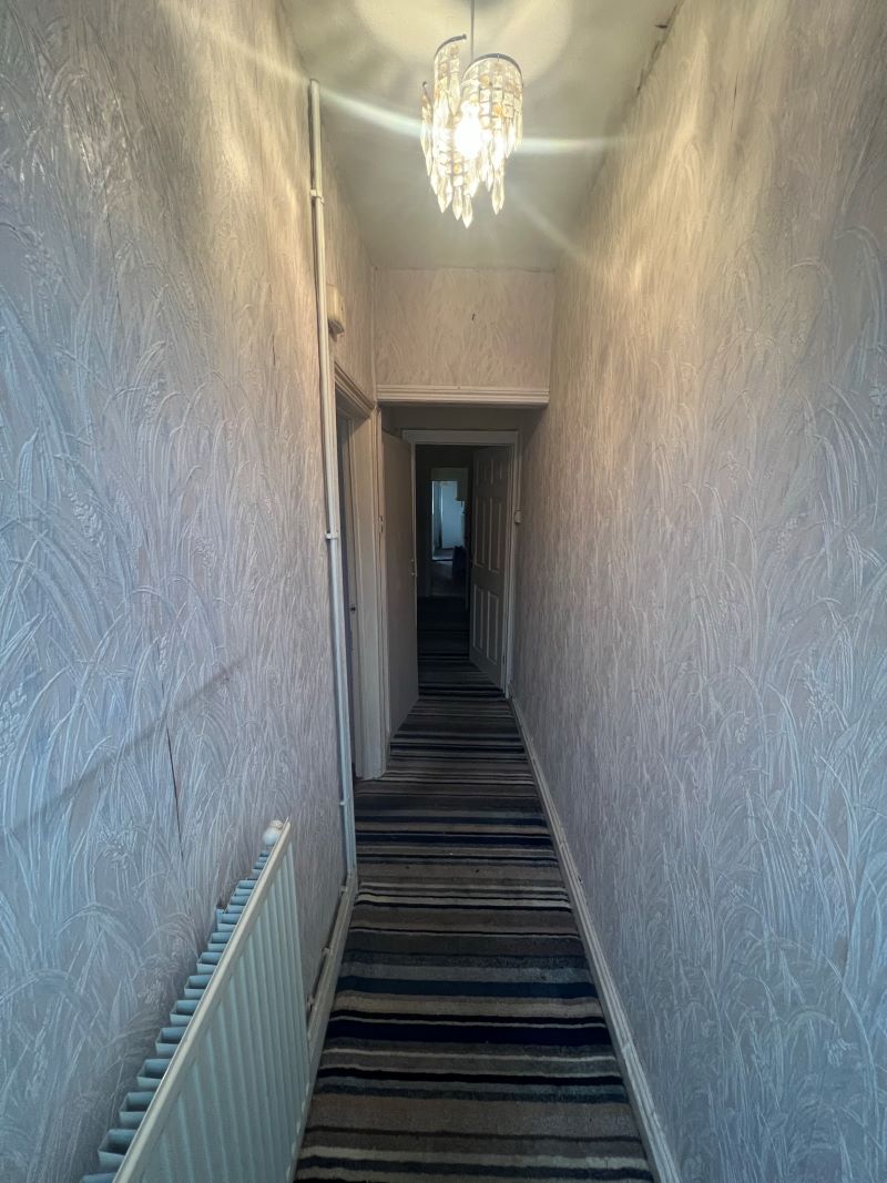 3 bedroom mid terraced house in Stafford.