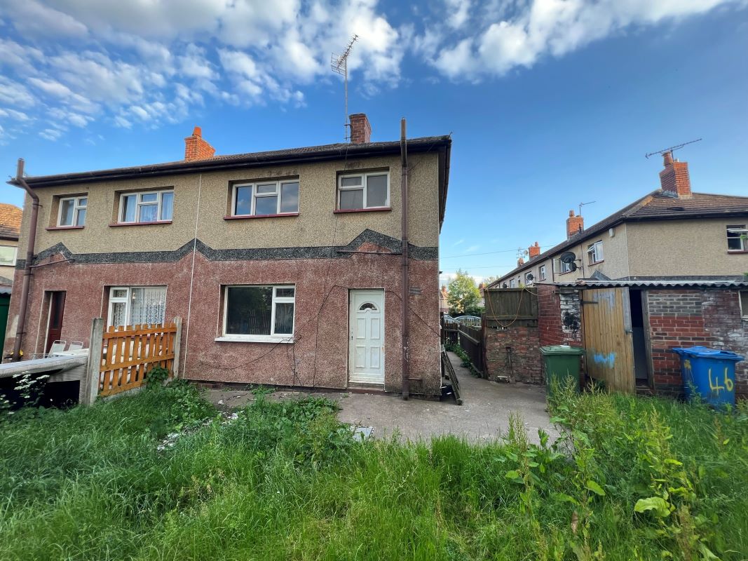 2 bedroom semi detached house in Rhodesia, Worksop, Notts.