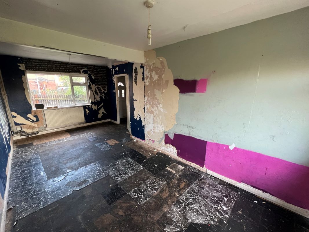 2 bedroom semi detached house in Rhodesia, Worksop, Notts.