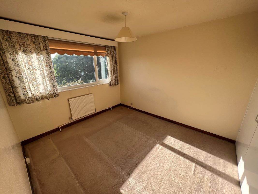 3 bedroom semi detached house in Lickey End