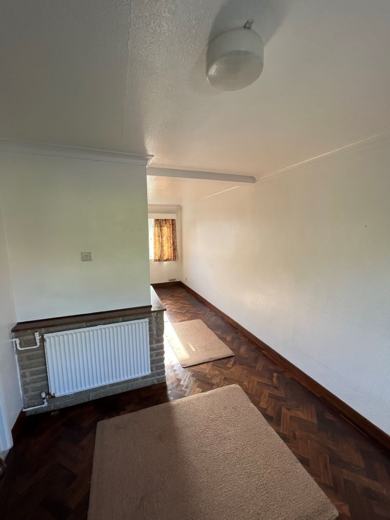 3 bedroom semi detached house in Lickey End