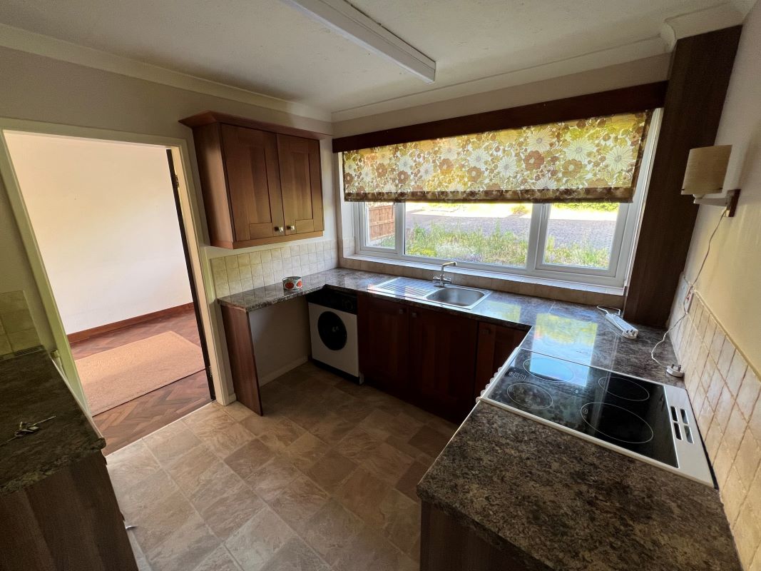 3 bedroom semi detached house in Lickey End