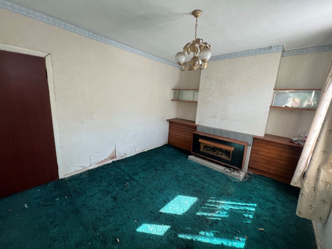 2 bedroom mid terraced house in Heanor, Derbys.