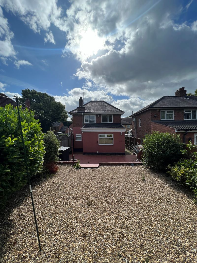 3 bedroom detached house in Walsall