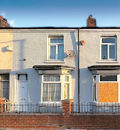 2 bedroom mid terraced house in Middlesbrough 