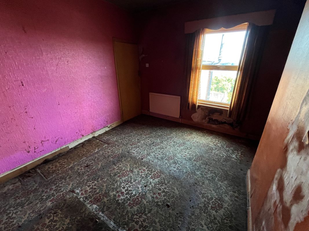 2 bedroom end terraced house in Swadlincote