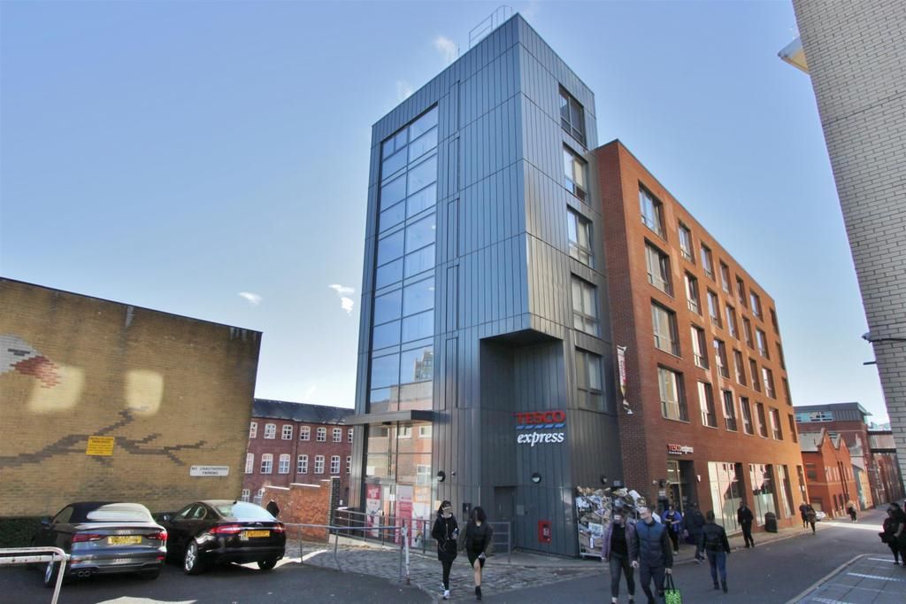 Studio apartment in Sheffield