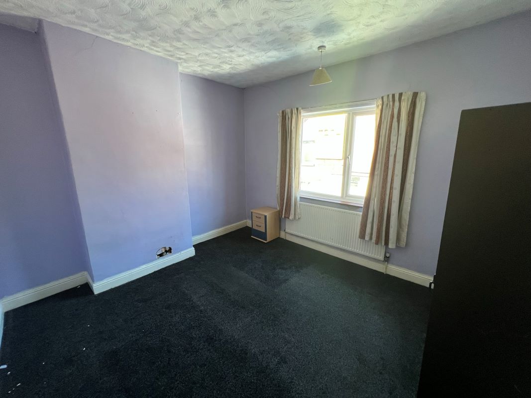 2 bedroom end terraced house in Stoke on Trent