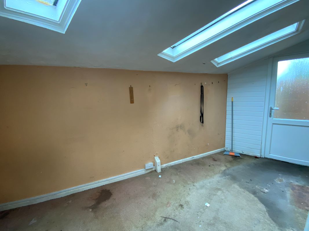 3 bedroom semi detached house in Kings Norton