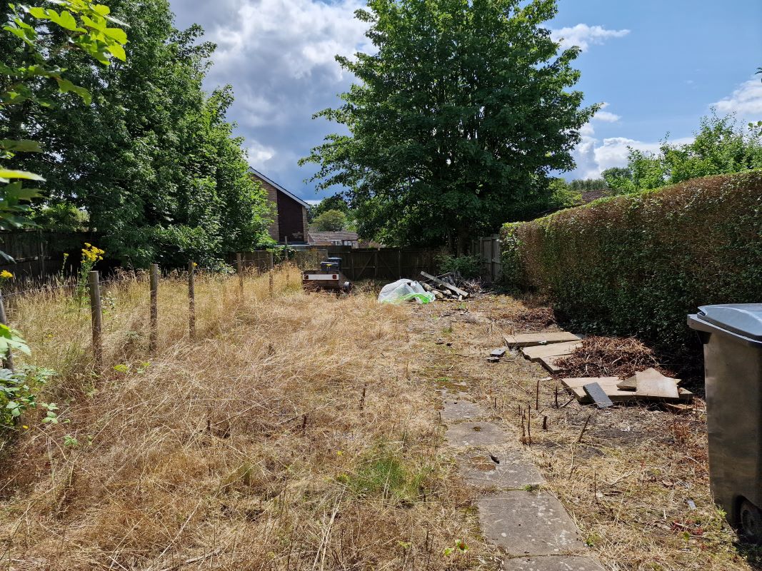 5 self contained flats in Wolverhampton