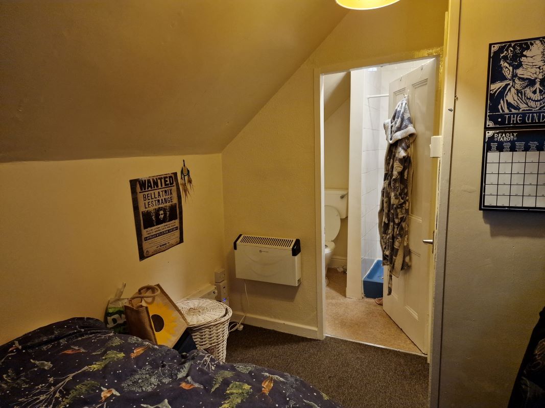 5 self contained flats in Wolverhampton