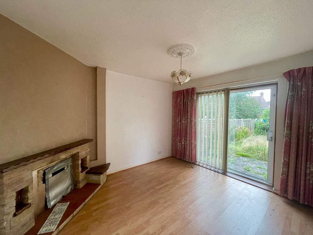 3 bedroom semi detached house in Wolverhampton