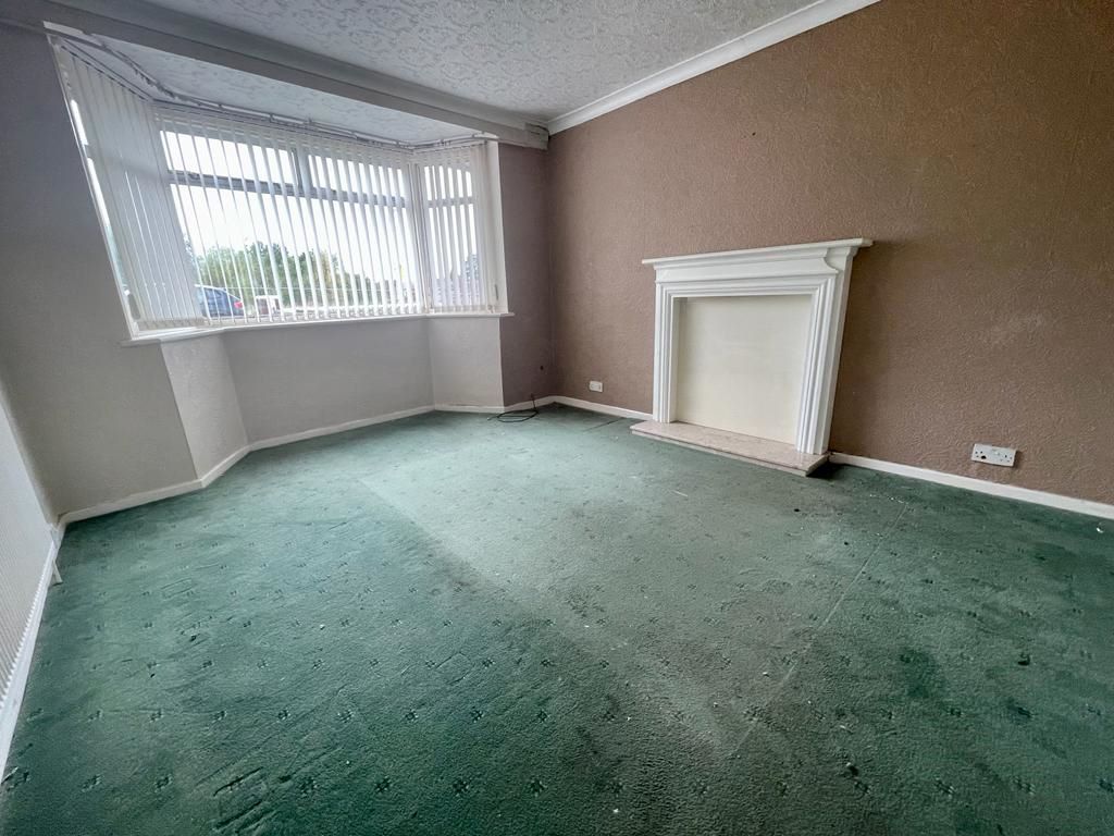 3 bedroom semi detached house in Wolverhampton