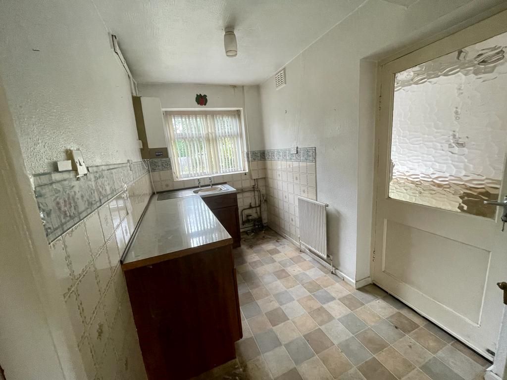 3 bedroom semi detached house in Wolverhampton
