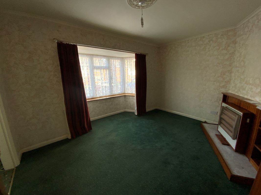 3 bedroom semi detached house in Wolverhampton