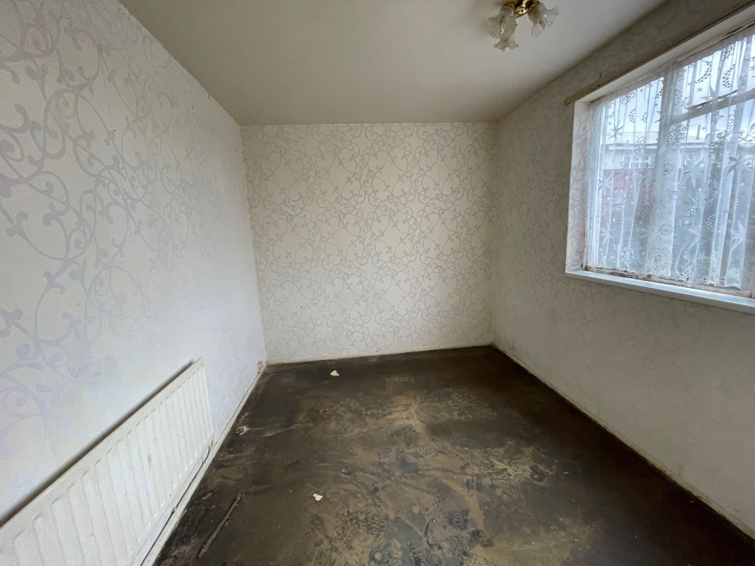 3 bedroom semi detached house in Wolverhampton