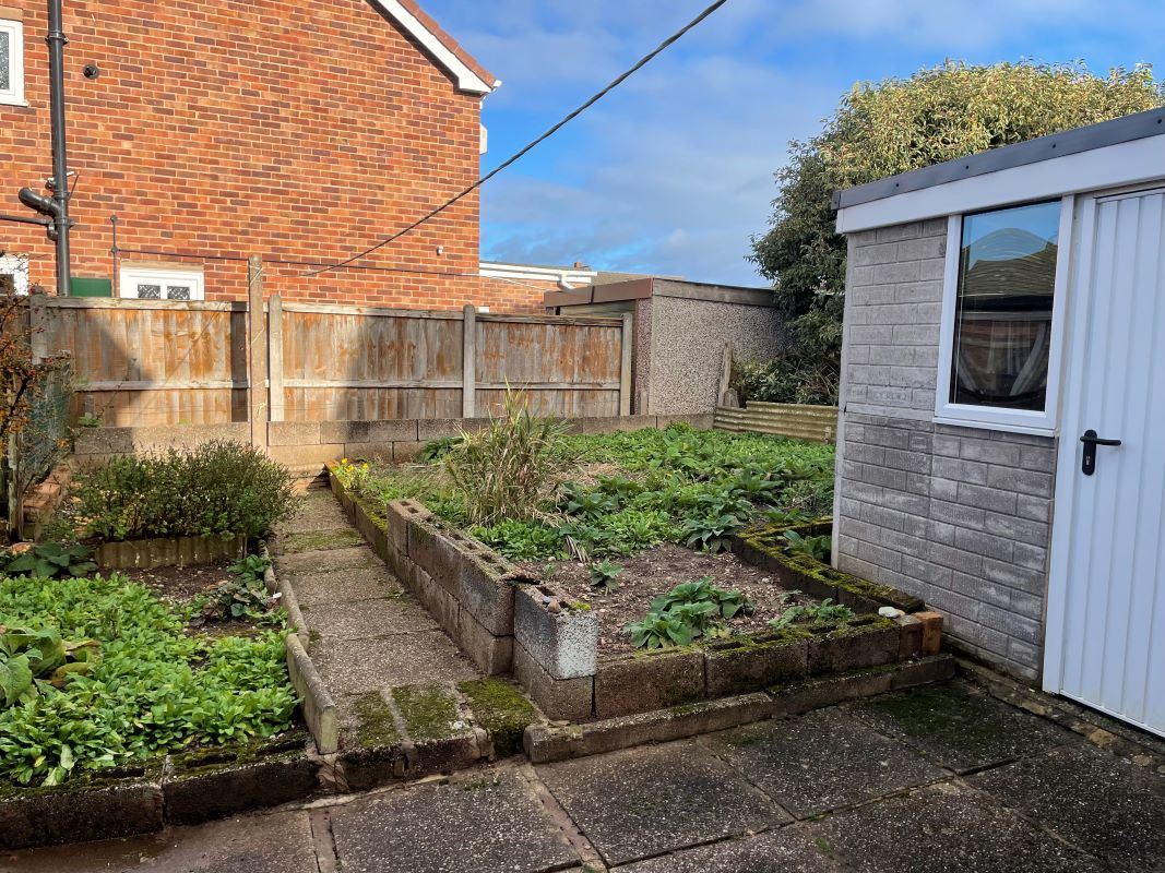 3 bedroom semi detached house in Stafford