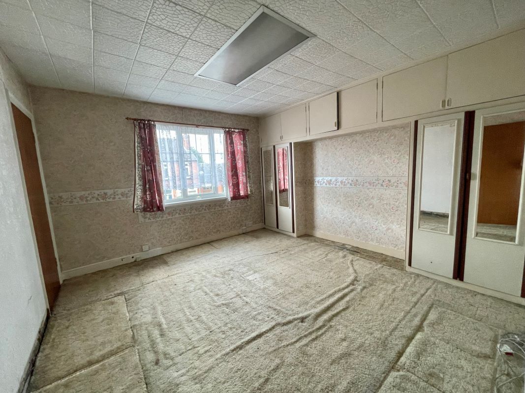 2 bedroom semi detached house in Willenhall