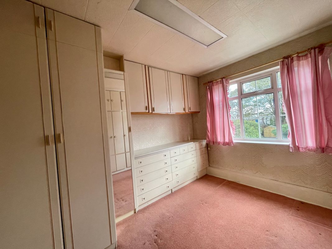 2 bedroom semi detached house in Willenhall