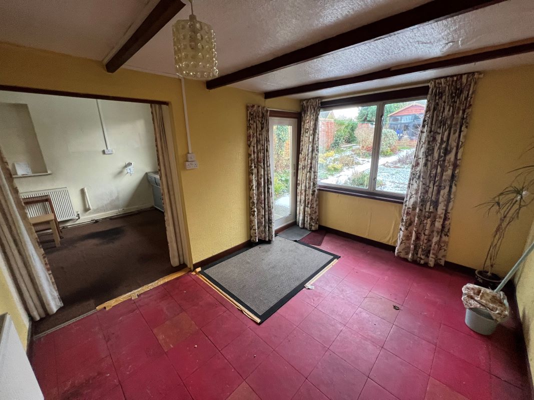 2 bedroom semi detached house in Coseley