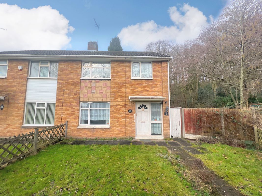 3 bedroom semi detached house in Dudley