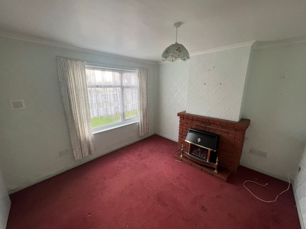 3 bedroom semi detached house in Dudley