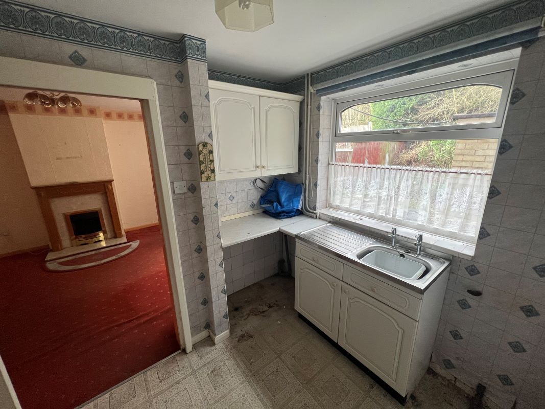 3 bedroom semi detached house in Dudley