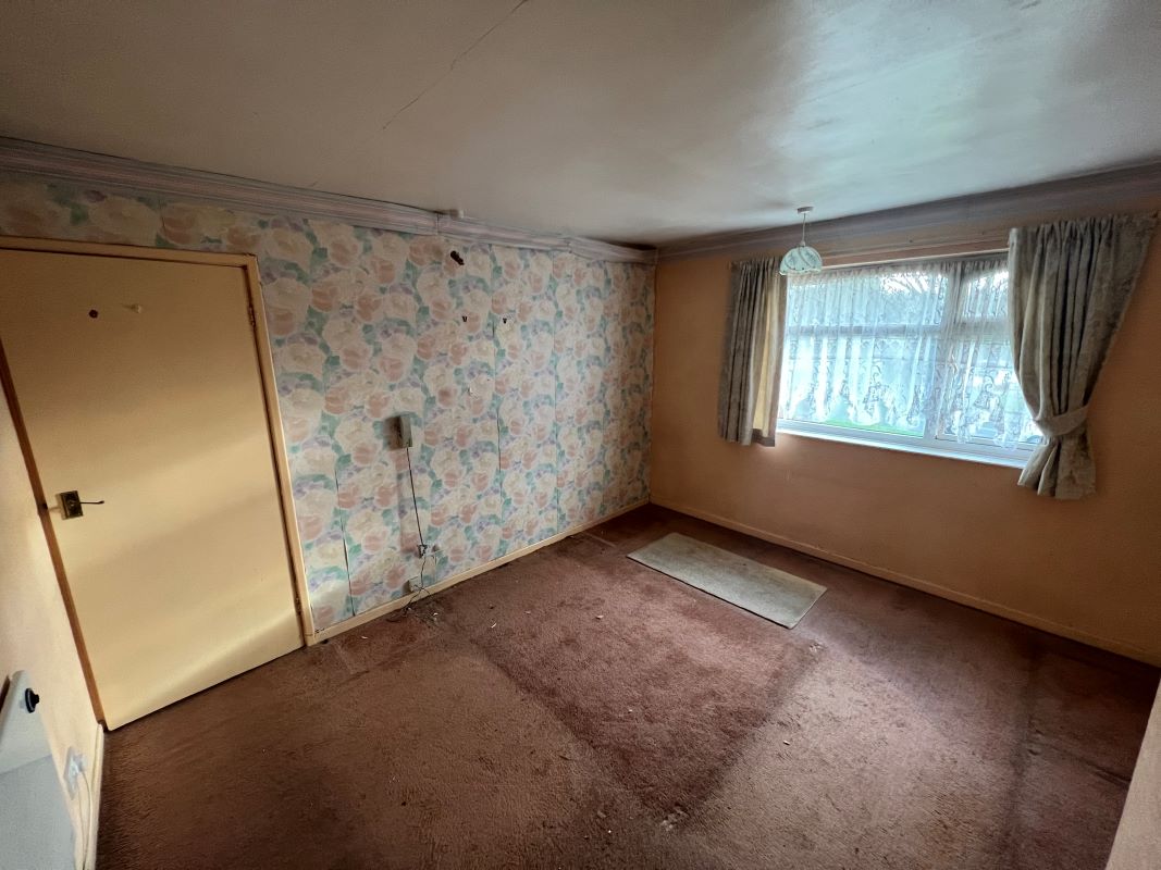 3 bedroom semi detached house in Dudley