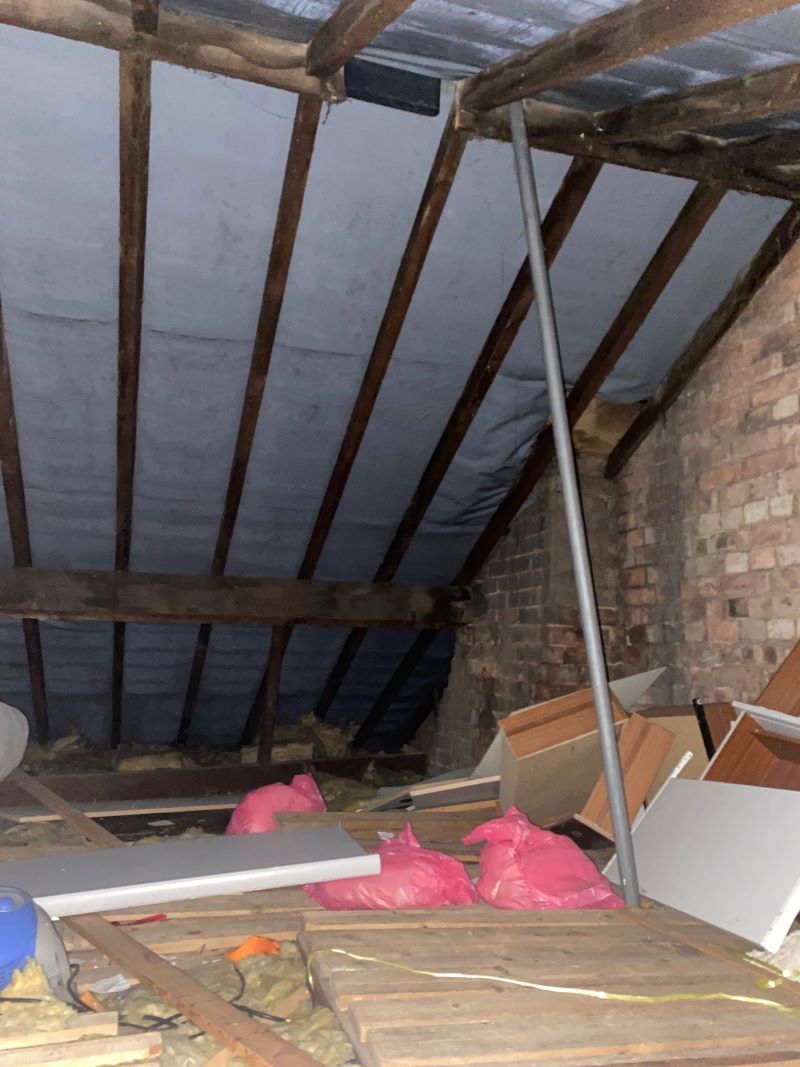 2 bedroom mid terraced house in Warwickshire