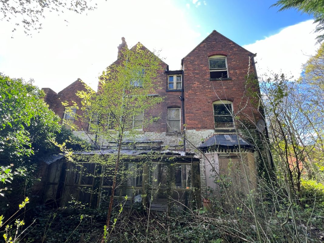8 bedroom three storey detached house in Harborne