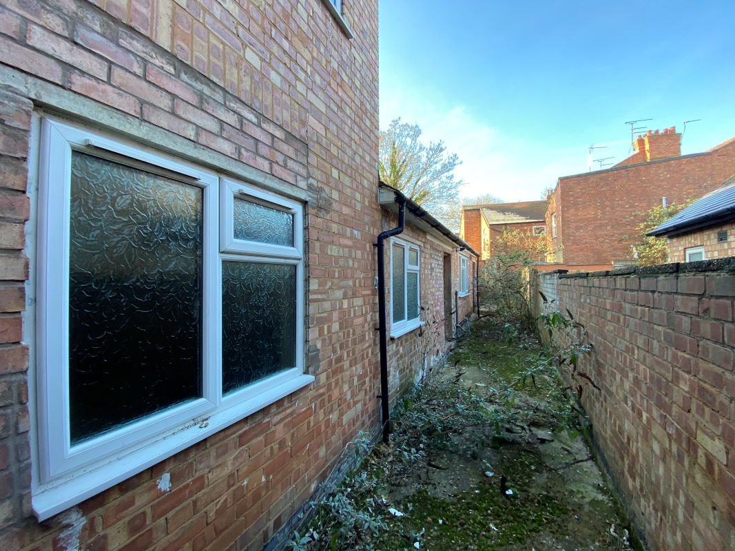 Freehold 11 bedroom property in Coventry
