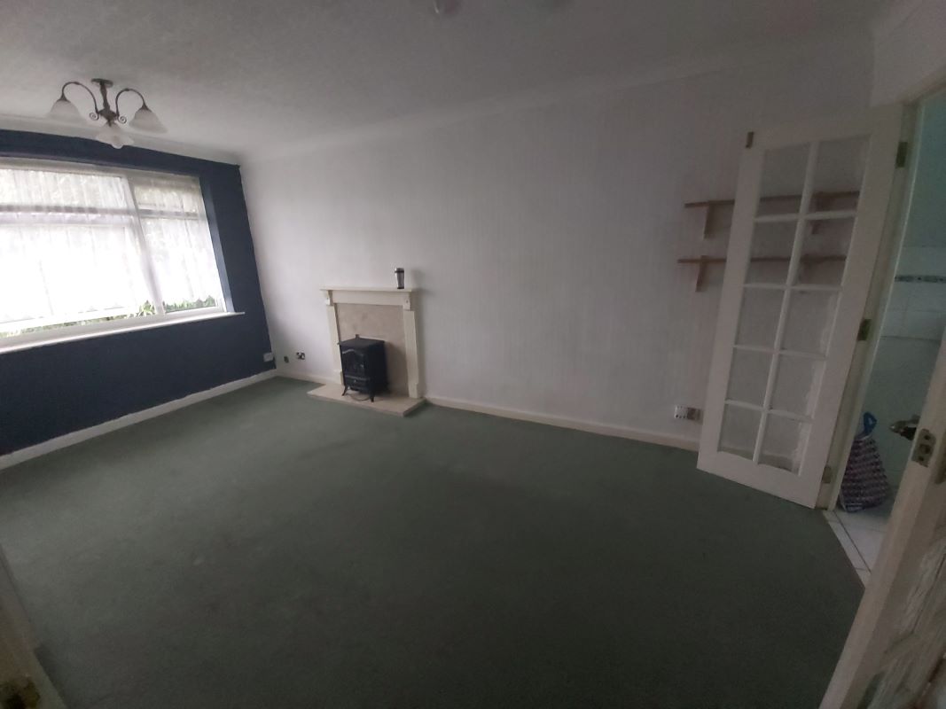 1 bedroom purpose built apartment in Wolverhampton