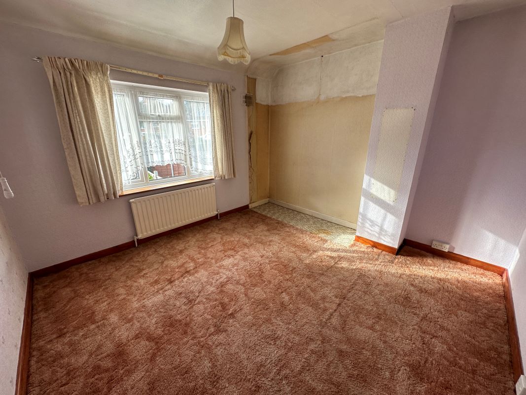 3 bedroom semi detached house in Wolverhampton 
